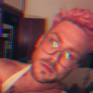 Meet your Posher, Corey